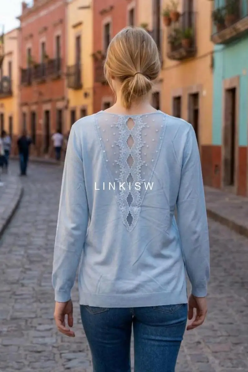 115 - SWEATER ENCAJE CELESTE - 2