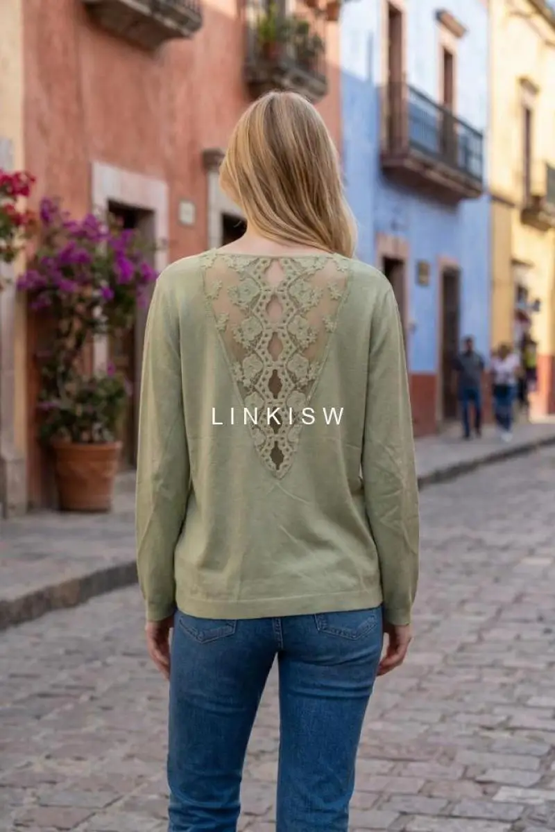 113 - SWEATER ENCAJE OLIVA